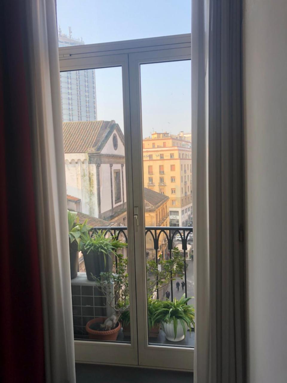 نابولي Smln Rooms & Suites المظهر الخارجي الصورة