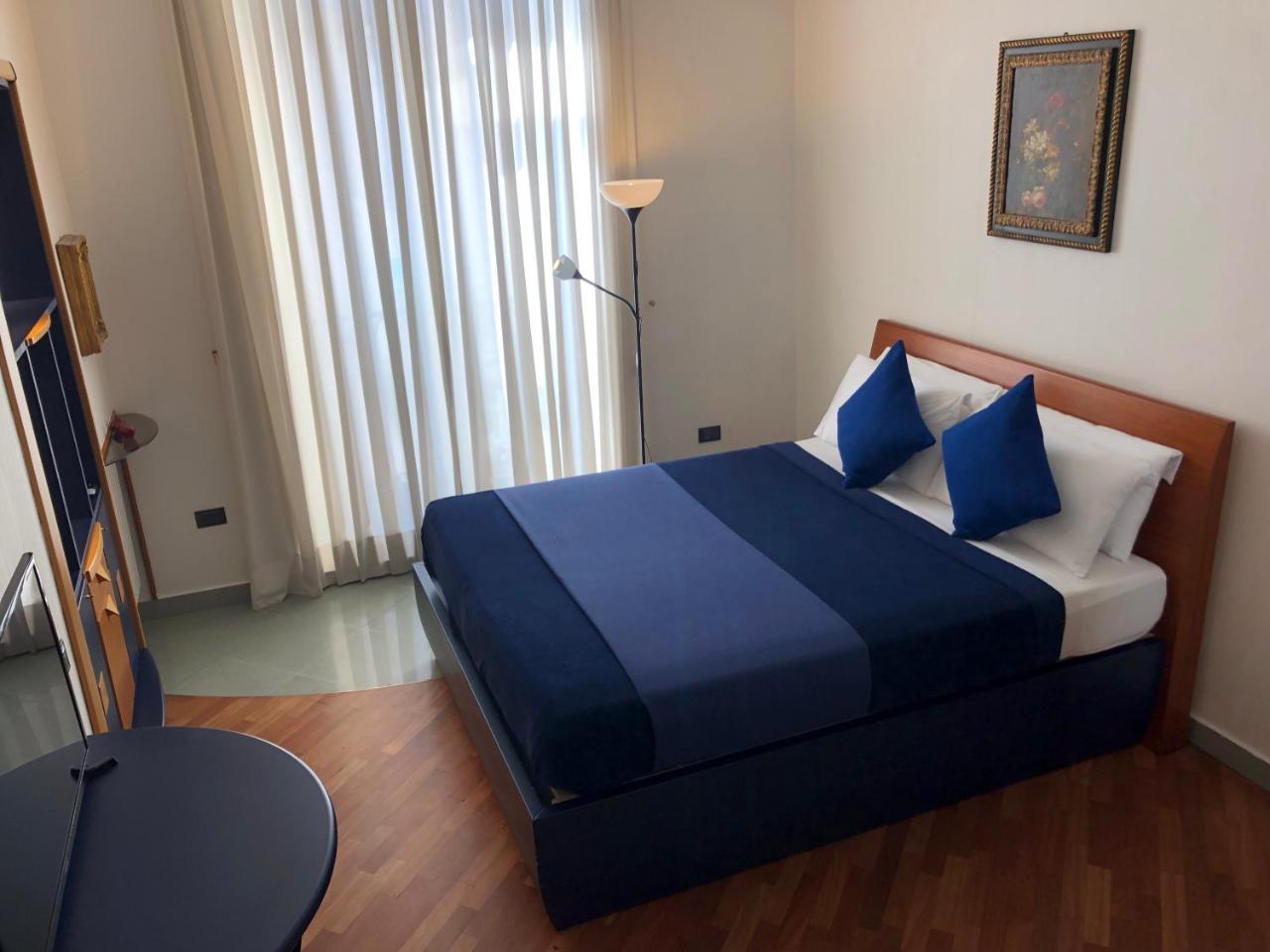نابولي Smln Rooms & Suites المظهر الخارجي الصورة