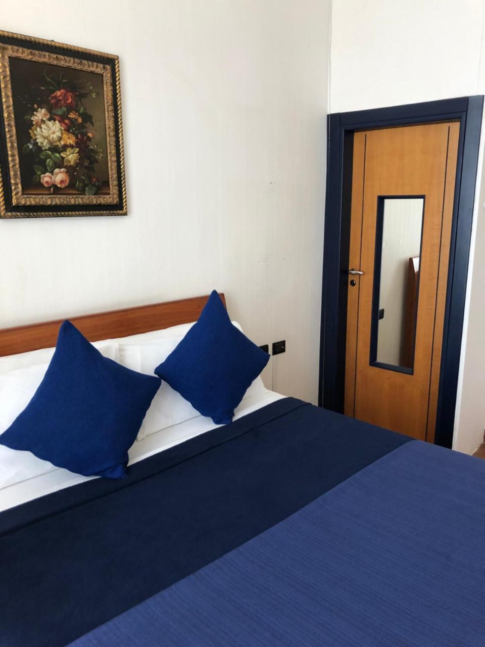 نابولي Smln Rooms & Suites المظهر الخارجي الصورة