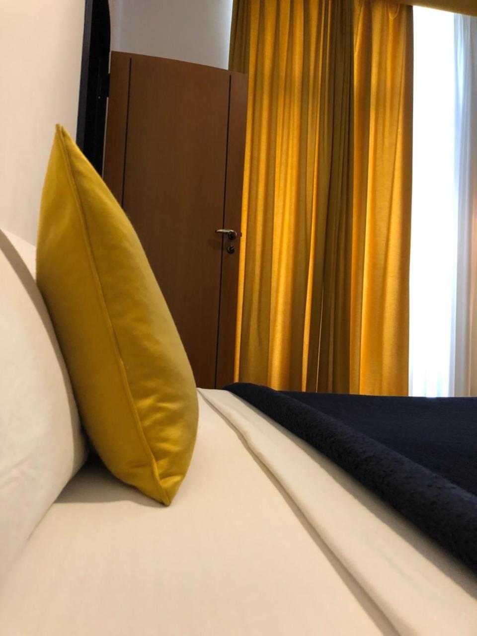 نابولي Smln Rooms & Suites المظهر الخارجي الصورة